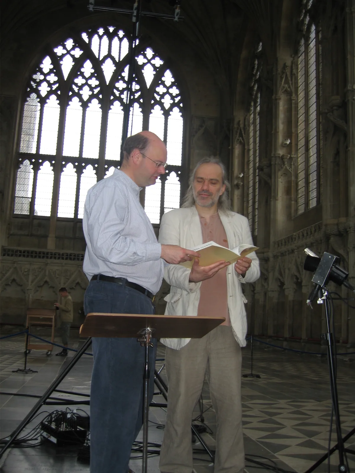 Stephen Layton and Uģis Prauliņš in the Lady Chapel, Ely Cathedral, during the Baltic Exchange recording sessions, 2–6 August 2008.